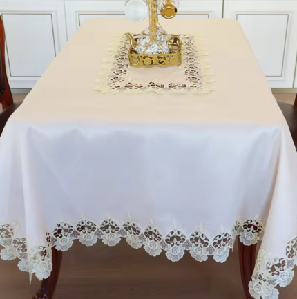Wit Gebloemd Modern Kanten Tafelkleed
